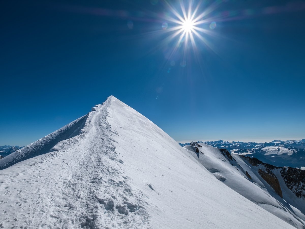 Mont Blanc 4808 summit